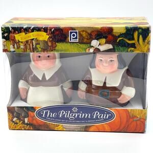 Publix Vintage 2002 The Pilgrim Pair Thanksgiving Salt & Pepper Shakers - NIB